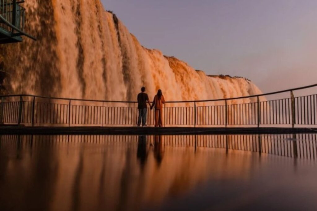 Entardecer nas Cataratas do Iguaçu