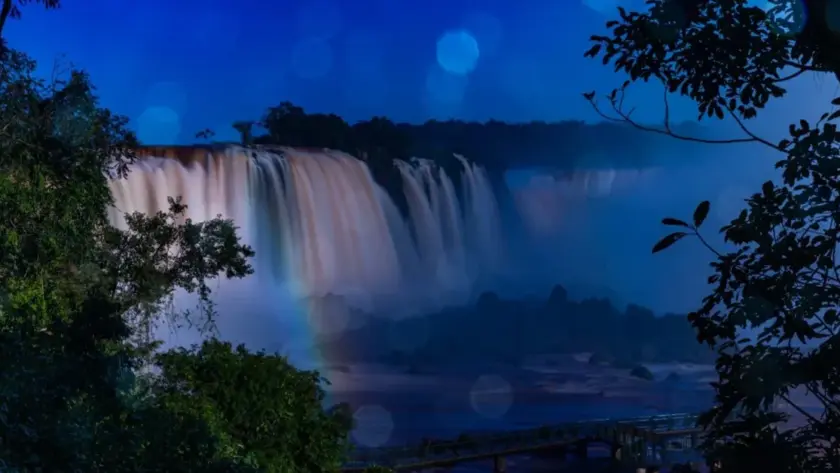Capa do Blog - aniversário de Foz do Iguaçu - Cataratas do Iguacu a noite - Blog do Wonder Park